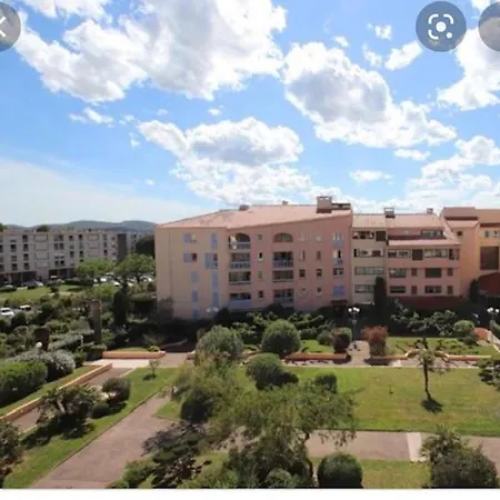 Fréjus, Dans Résidence Avec Piscine Fréjus